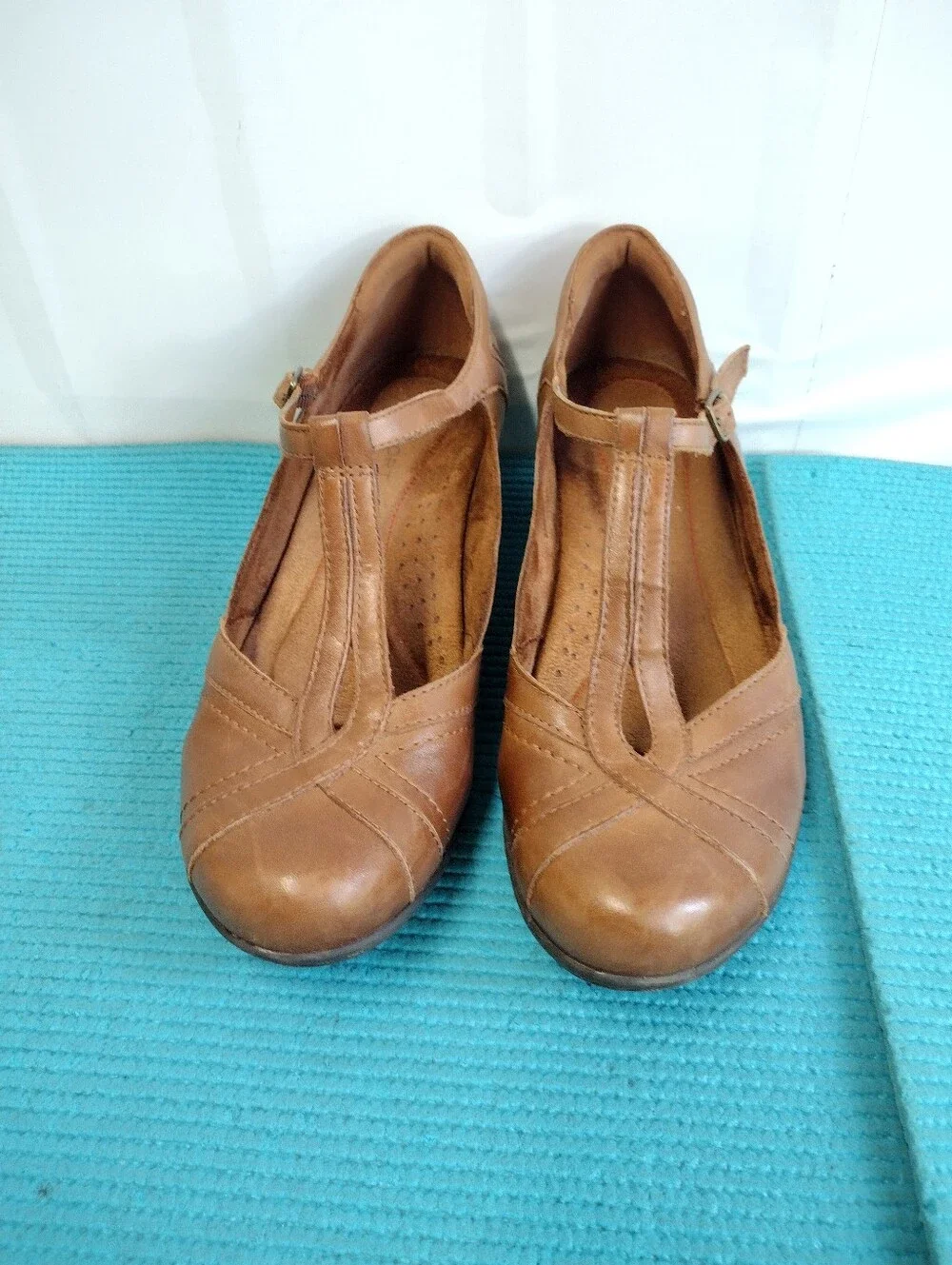 Rockport Women's Leather T-Strap Shoes Vintage Style Pump Low Heel Straps 8.5